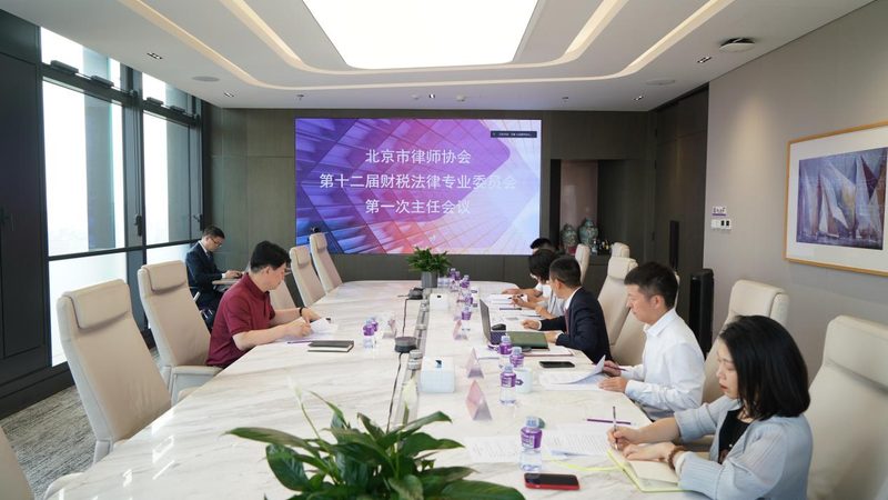 公章刻制通常包括以下几个步骤：